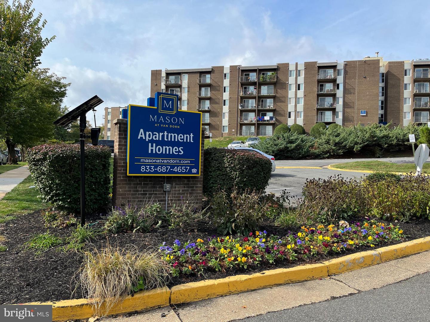 75 S REYNOLDS ST #411, ALEXANDRIA, Virginia 22304, 2 Bedrooms Bedrooms, ,2 BathroomsBathrooms,Residential,For sale,75 S REYNOLDS ST #411,VAAX2047028 MLS # VAAX2047028