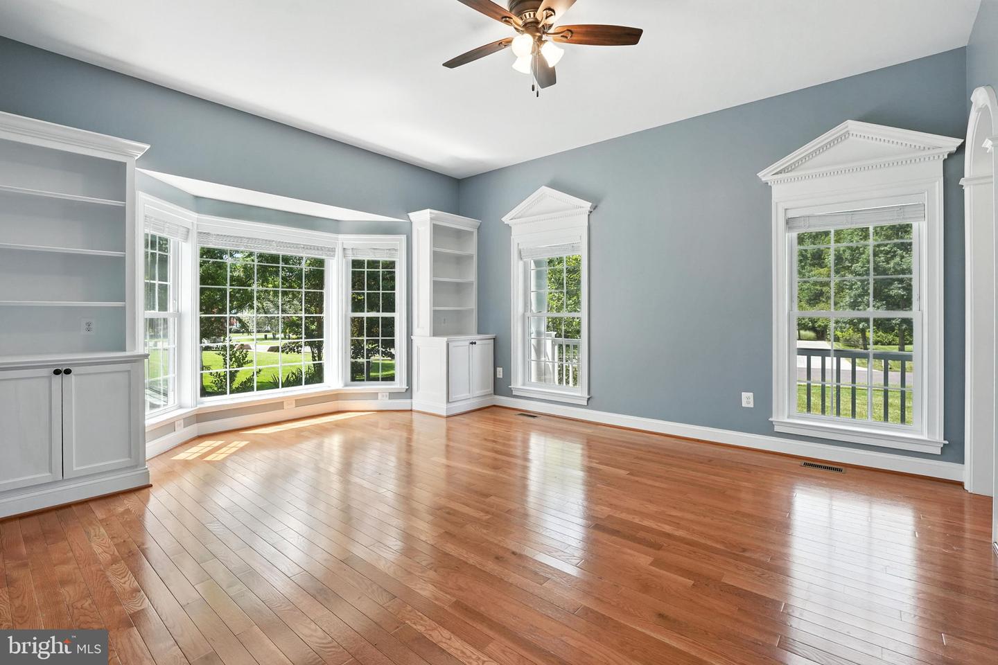 10512 CHATHAM RIDGE WAY, SPOTSYLVANIA, Virginia 22551, 5 Bedrooms Bedrooms, ,4 BathroomsBathrooms,Residential,For sale,10512 CHATHAM RIDGE WAY,VASP2034294 MLS # VASP2034294