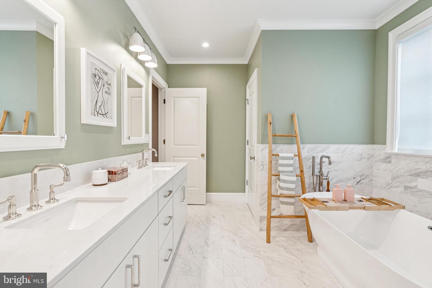 5537 HAWTHORNE PL NW, WASHINGTON, District Of Columbia 20016, 7 Bedrooms Bedrooms, ,5 BathroomsBathrooms,Residential,For sale,5537 HAWTHORNE PL NW,DCDC2207768 MLS # DCDC2207768