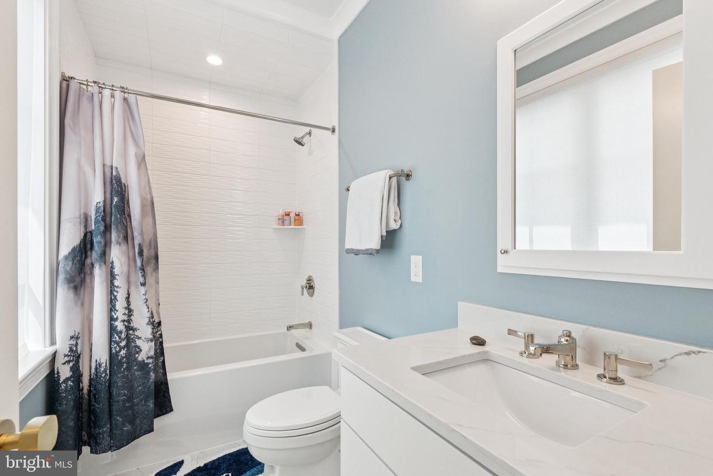 5537 HAWTHORNE PL NW, WASHINGTON, District Of Columbia 20016, 7 Bedrooms Bedrooms, ,5 BathroomsBathrooms,Residential,For sale,5537 HAWTHORNE PL NW,DCDC2207768 MLS # DCDC2207768
