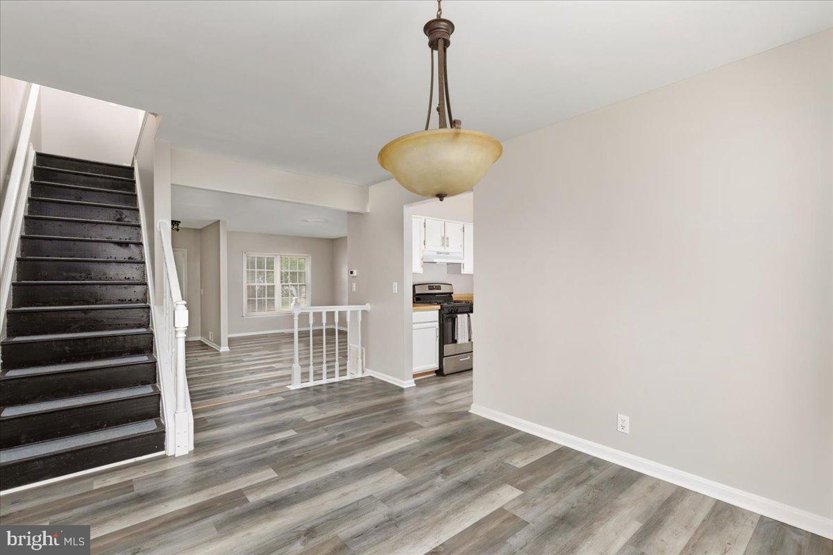 717 ARBOR CT, WARRENTON, Virginia 20186, 3 Bedrooms Bedrooms, ,3 BathroomsBathrooms,Residential,For sale,717 ARBOR CT,VAFQ2017222 MLS # VAFQ2017222