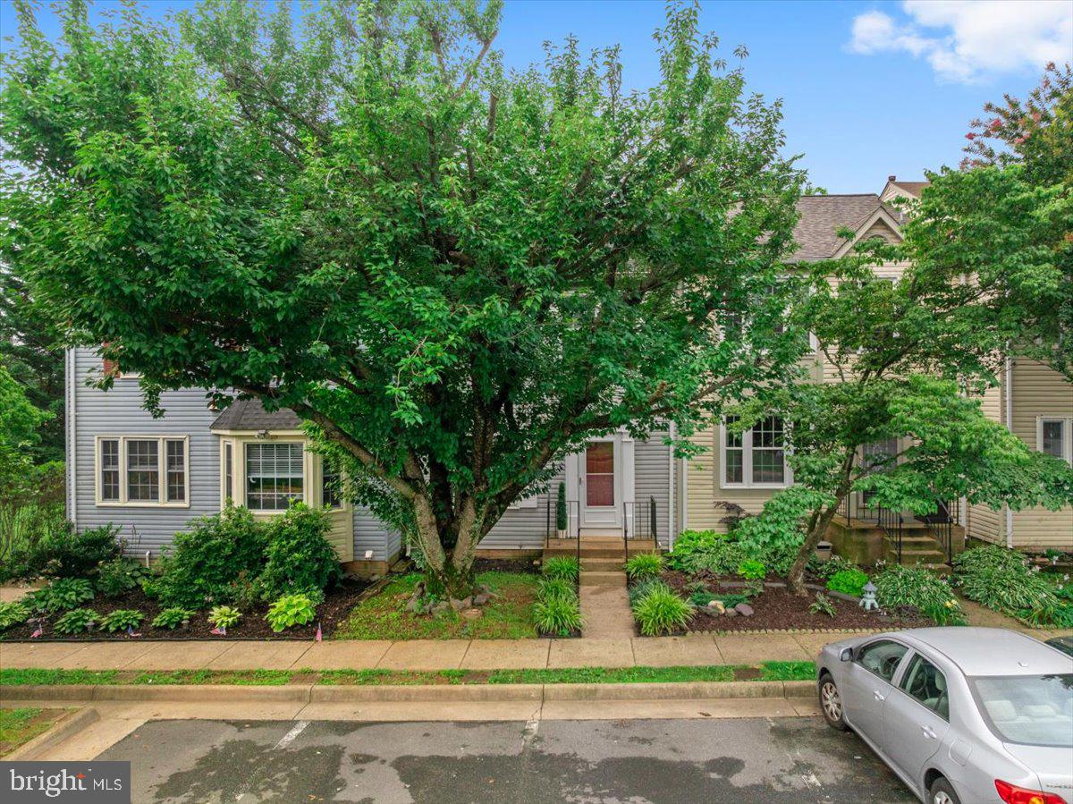 717 ARBOR CT, WARRENTON, Virginia 20186, 3 Bedrooms Bedrooms, ,3 BathroomsBathrooms,Residential,For sale,717 ARBOR CT,VAFQ2017222 MLS # VAFQ2017222