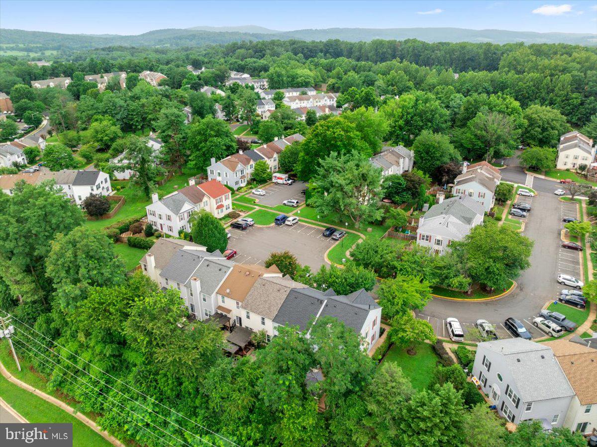 717 ARBOR CT, WARRENTON, Virginia 20186, 3 Bedrooms Bedrooms, ,3 BathroomsBathrooms,Residential,For sale,717 ARBOR CT,VAFQ2017222 MLS # VAFQ2017222