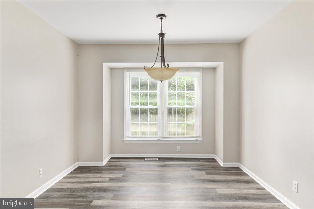717 ARBOR CT, WARRENTON, Virginia 20186, 3 Bedrooms Bedrooms, ,3 BathroomsBathrooms,Residential,For sale,717 ARBOR CT,VAFQ2017222 MLS # VAFQ2017222