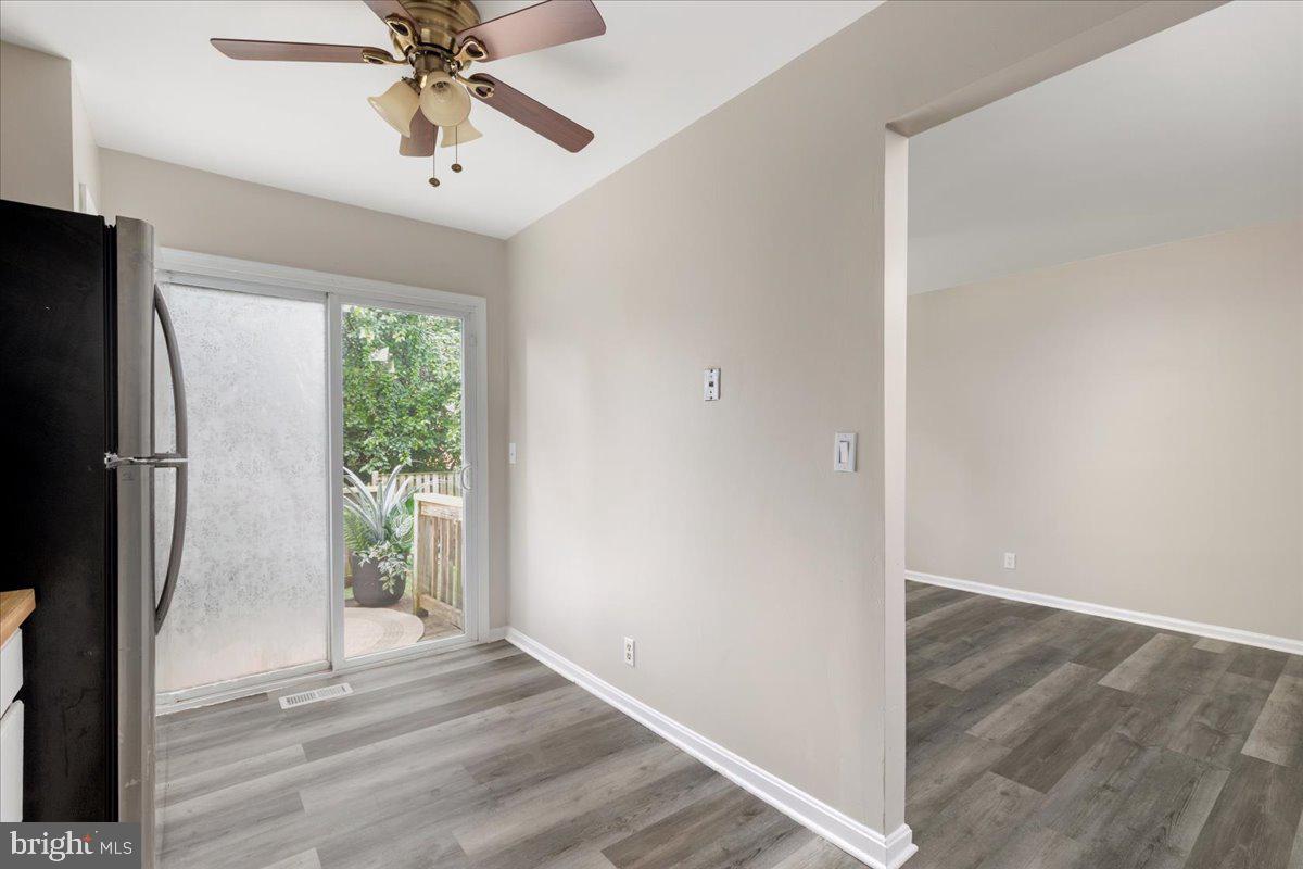 717 ARBOR CT, WARRENTON, Virginia 20186, 3 Bedrooms Bedrooms, ,3 BathroomsBathrooms,Residential,For sale,717 ARBOR CT,VAFQ2017222 MLS # VAFQ2017222