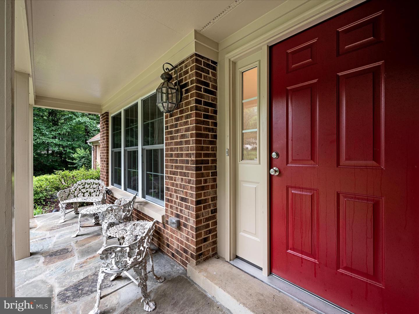 11132 FLORA LEE DR, FAIRFAX STATION, Virginia 22039, 5 Bedrooms Bedrooms, ,4 BathroomsBathrooms,Residential,For sale,11132 FLORA LEE DR,VAFX2251842 MLS # VAFX2251842