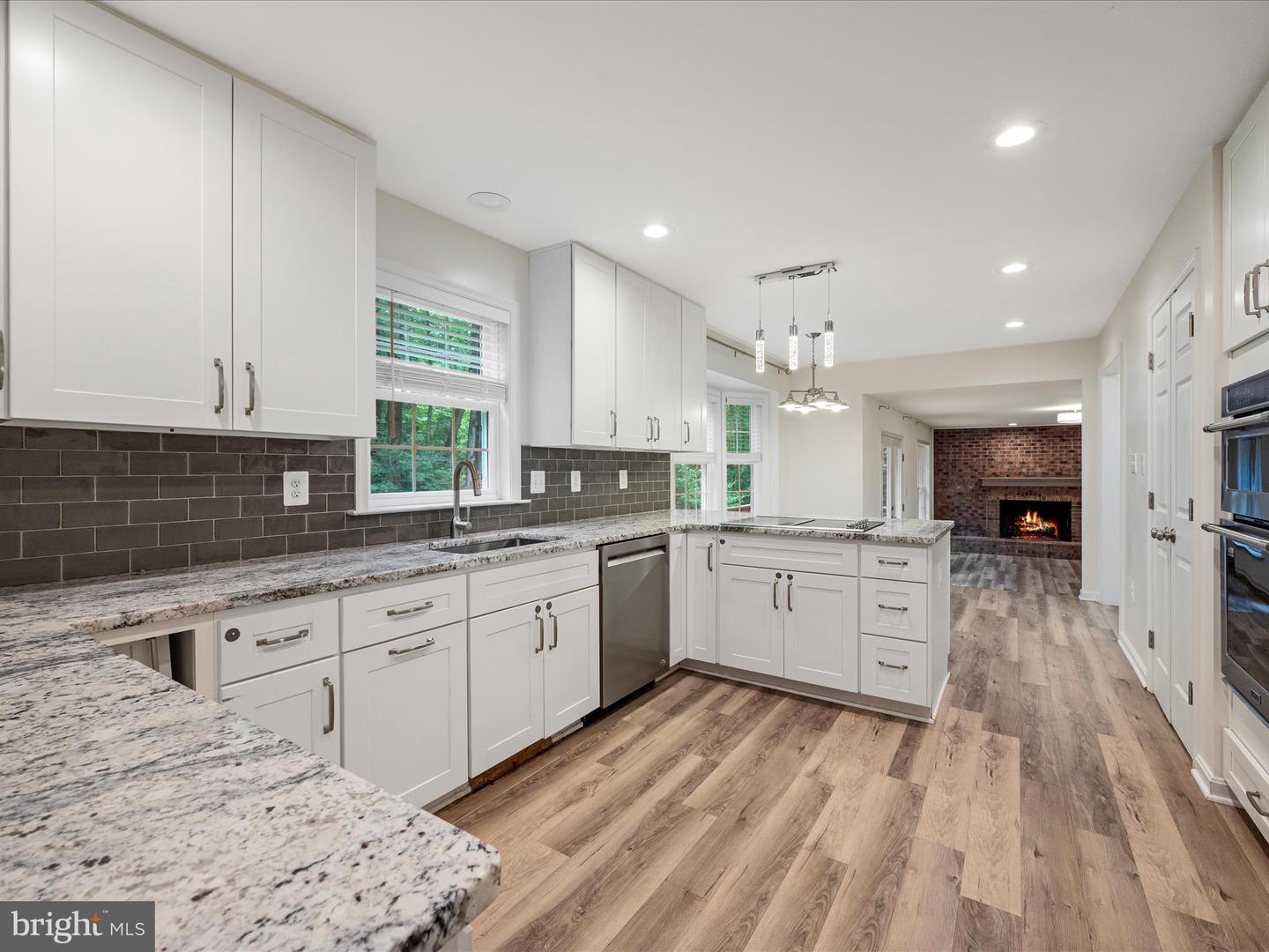 11132 FLORA LEE DR, FAIRFAX STATION, Virginia 22039, 5 Bedrooms Bedrooms, ,4 BathroomsBathrooms,Residential,For sale,11132 FLORA LEE DR,VAFX2251842 MLS # VAFX2251842