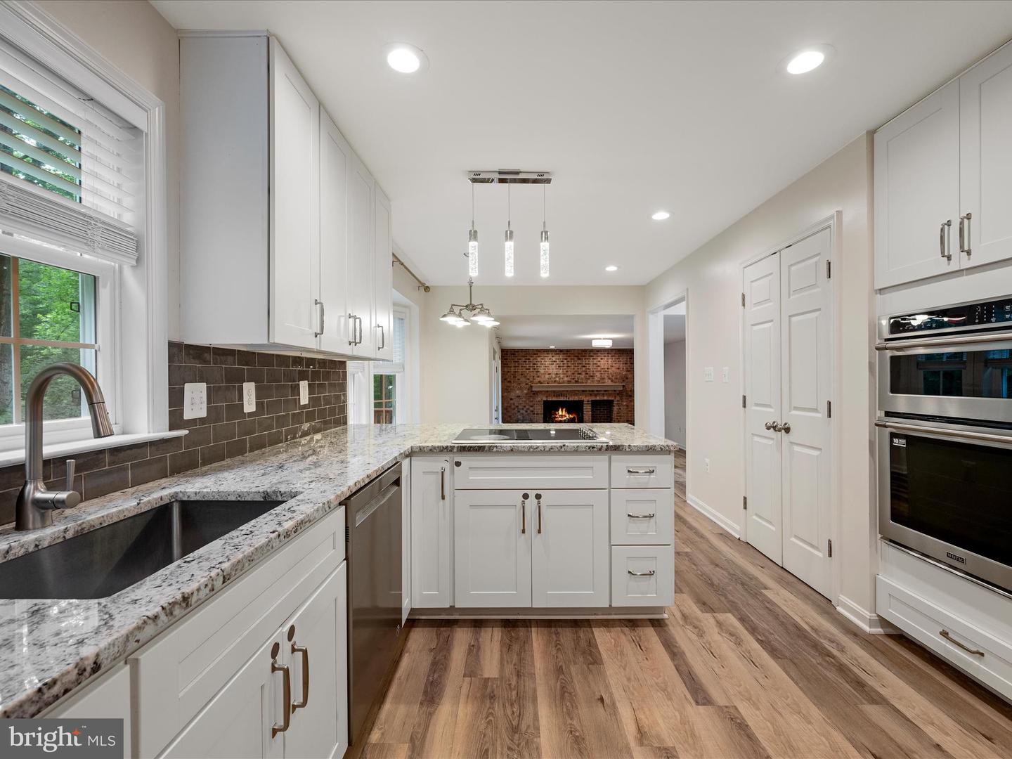11132 FLORA LEE DR, FAIRFAX STATION, Virginia 22039, 5 Bedrooms Bedrooms, ,4 BathroomsBathrooms,Residential,For sale,11132 FLORA LEE DR,VAFX2251842 MLS # VAFX2251842