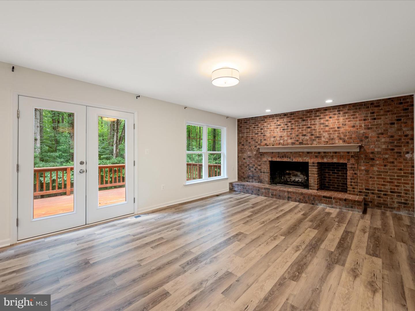 11132 FLORA LEE DR, FAIRFAX STATION, Virginia 22039, 5 Bedrooms Bedrooms, ,4 BathroomsBathrooms,Residential,For sale,11132 FLORA LEE DR,VAFX2251842 MLS # VAFX2251842