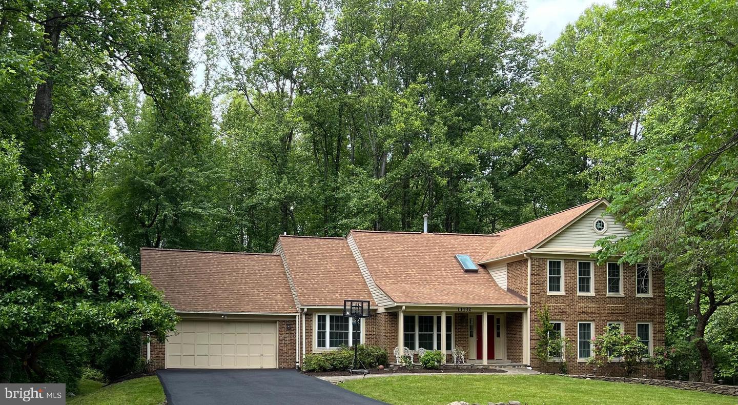 11132 FLORA LEE DR, FAIRFAX STATION, Virginia 22039, 5 Bedrooms Bedrooms, ,4 BathroomsBathrooms,Residential,For sale,11132 FLORA LEE DR,VAFX2251842 MLS # VAFX2251842