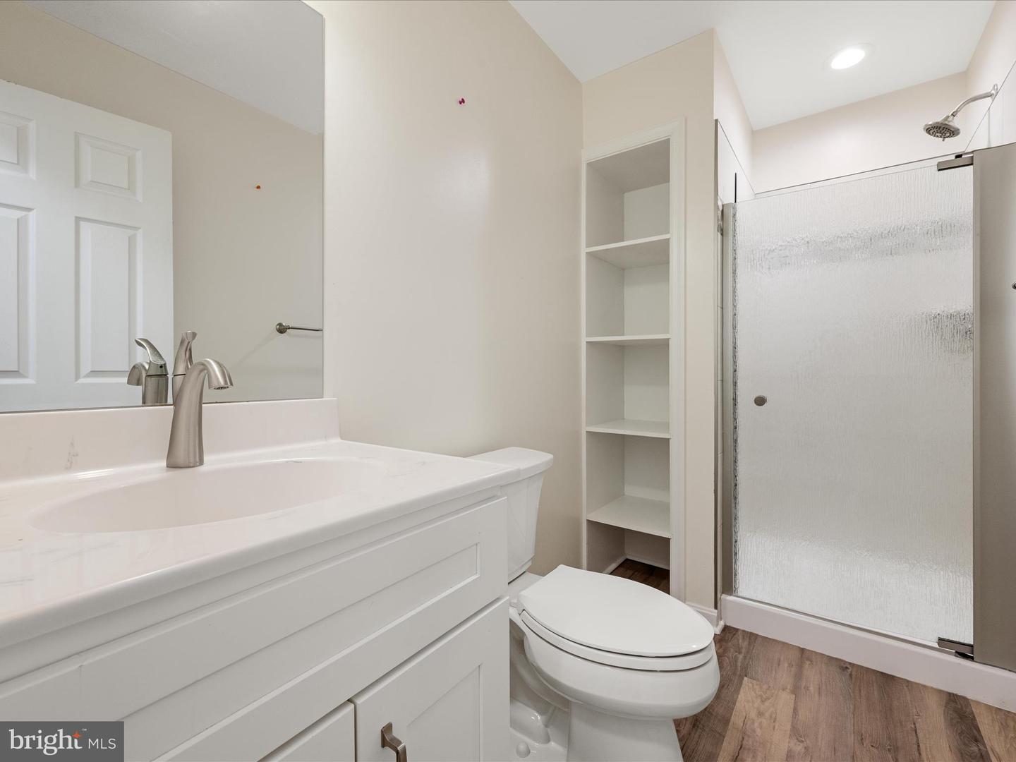 11132 FLORA LEE DR, FAIRFAX STATION, Virginia 22039, 5 Bedrooms Bedrooms, ,4 BathroomsBathrooms,Residential,For sale,11132 FLORA LEE DR,VAFX2251842 MLS # VAFX2251842