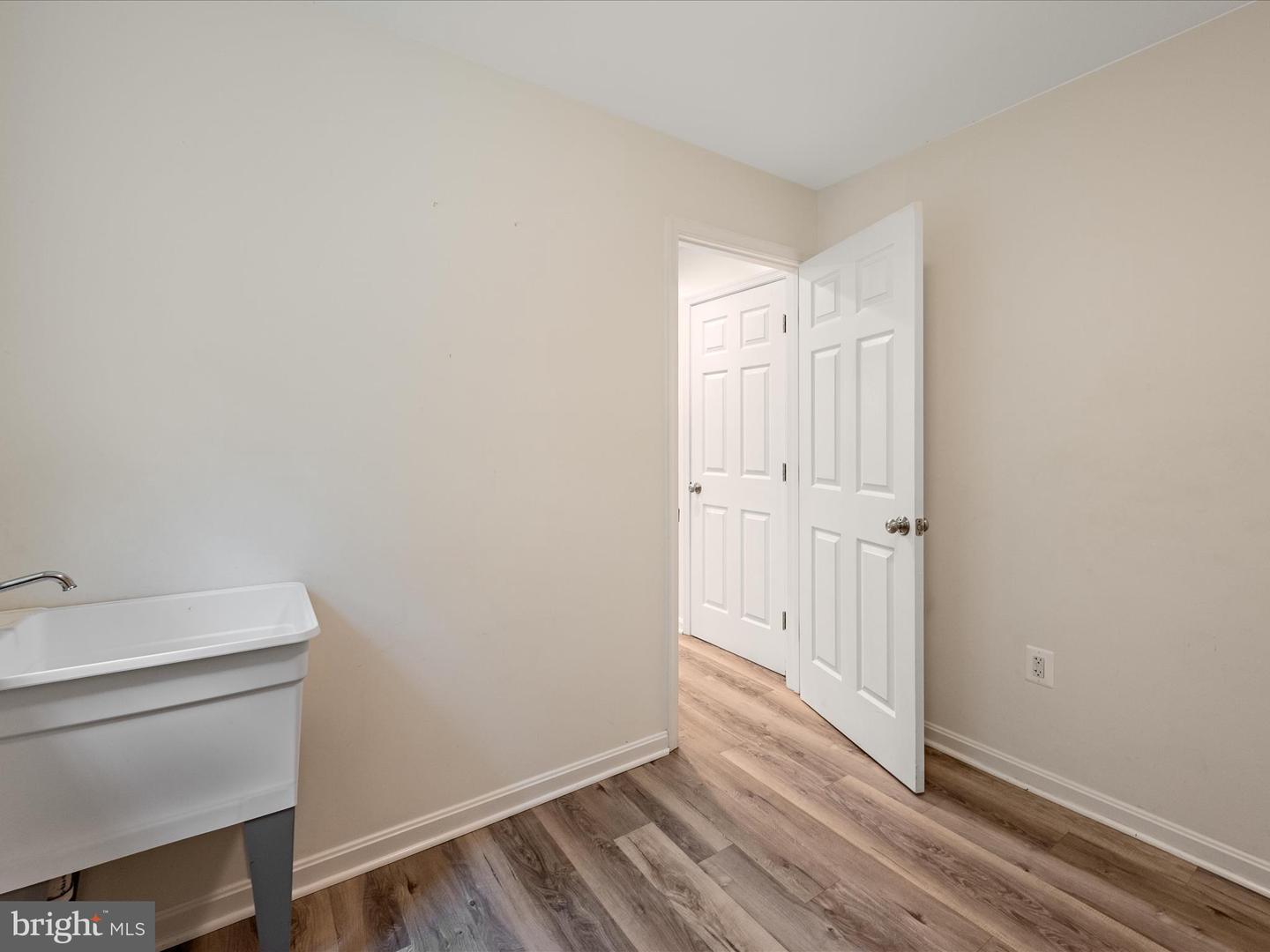 11132 FLORA LEE DR, FAIRFAX STATION, Virginia 22039, 5 Bedrooms Bedrooms, ,4 BathroomsBathrooms,Residential,For sale,11132 FLORA LEE DR,VAFX2251842 MLS # VAFX2251842