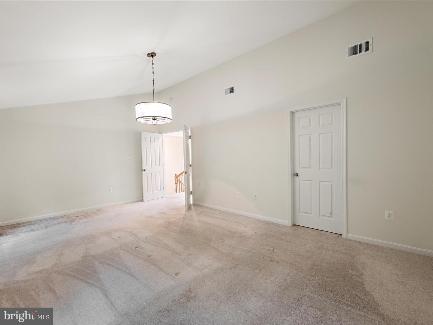 11132 FLORA LEE DR, FAIRFAX STATION, Virginia 22039, 5 Bedrooms Bedrooms, ,4 BathroomsBathrooms,Residential,For sale,11132 FLORA LEE DR,VAFX2251842 MLS # VAFX2251842