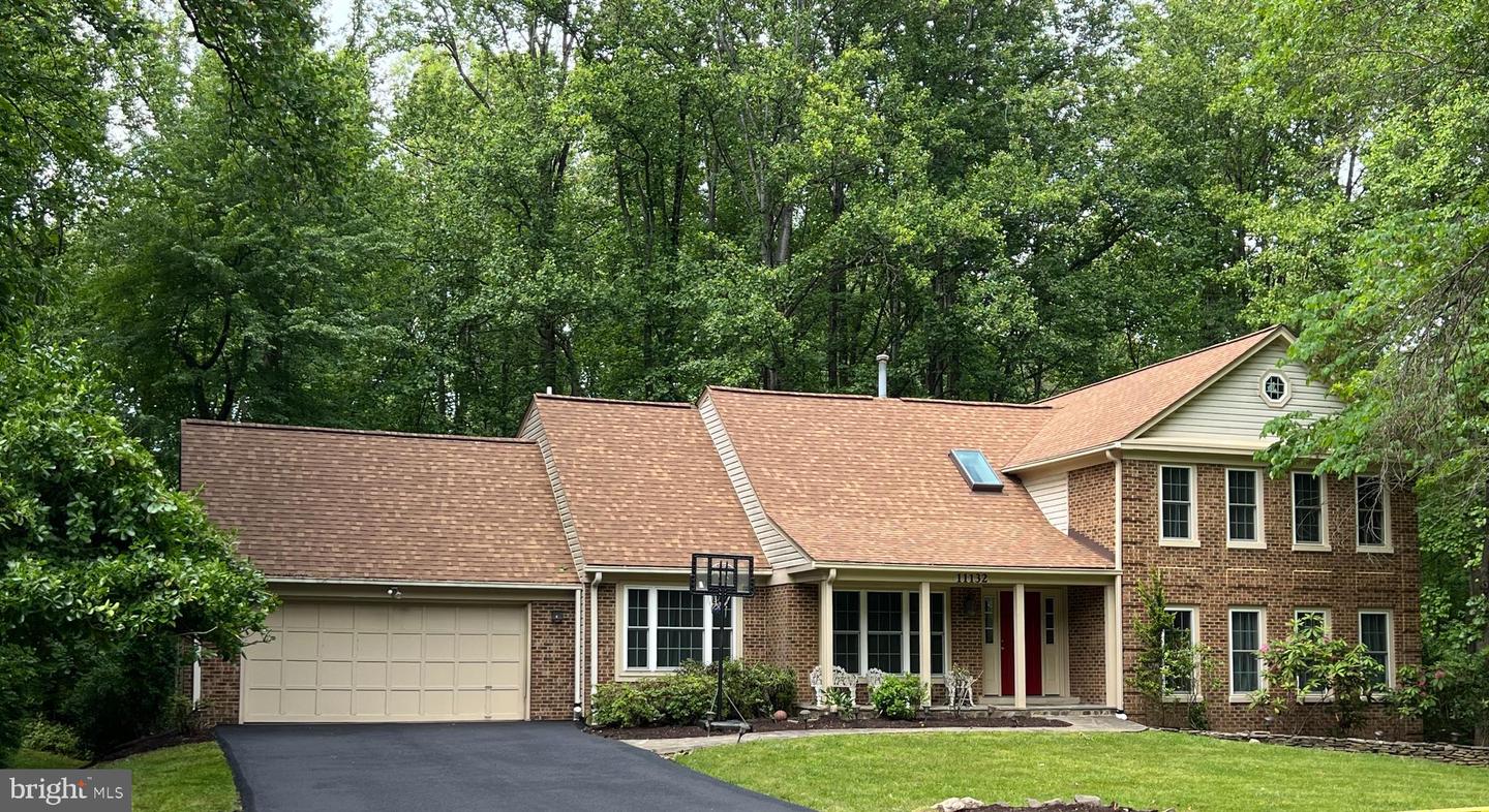 11132 FLORA LEE DR, FAIRFAX STATION, Virginia 22039, 5 Bedrooms Bedrooms, ,4 BathroomsBathrooms,Residential,For sale,11132 FLORA LEE DR,VAFX2251842 MLS # VAFX2251842