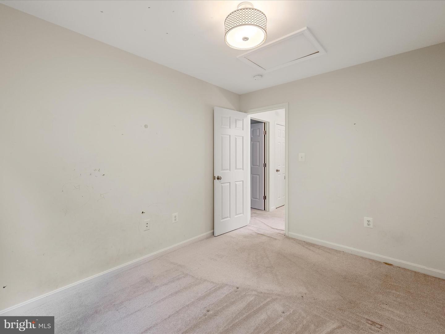 11132 FLORA LEE DR, FAIRFAX STATION, Virginia 22039, 5 Bedrooms Bedrooms, ,4 BathroomsBathrooms,Residential,For sale,11132 FLORA LEE DR,VAFX2251842 MLS # VAFX2251842