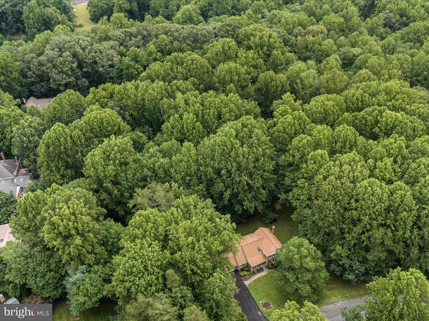 11132 FLORA LEE DR, FAIRFAX STATION, Virginia 22039, 5 Bedrooms Bedrooms, ,4 BathroomsBathrooms,Residential,For sale,11132 FLORA LEE DR,VAFX2251842 MLS # VAFX2251842