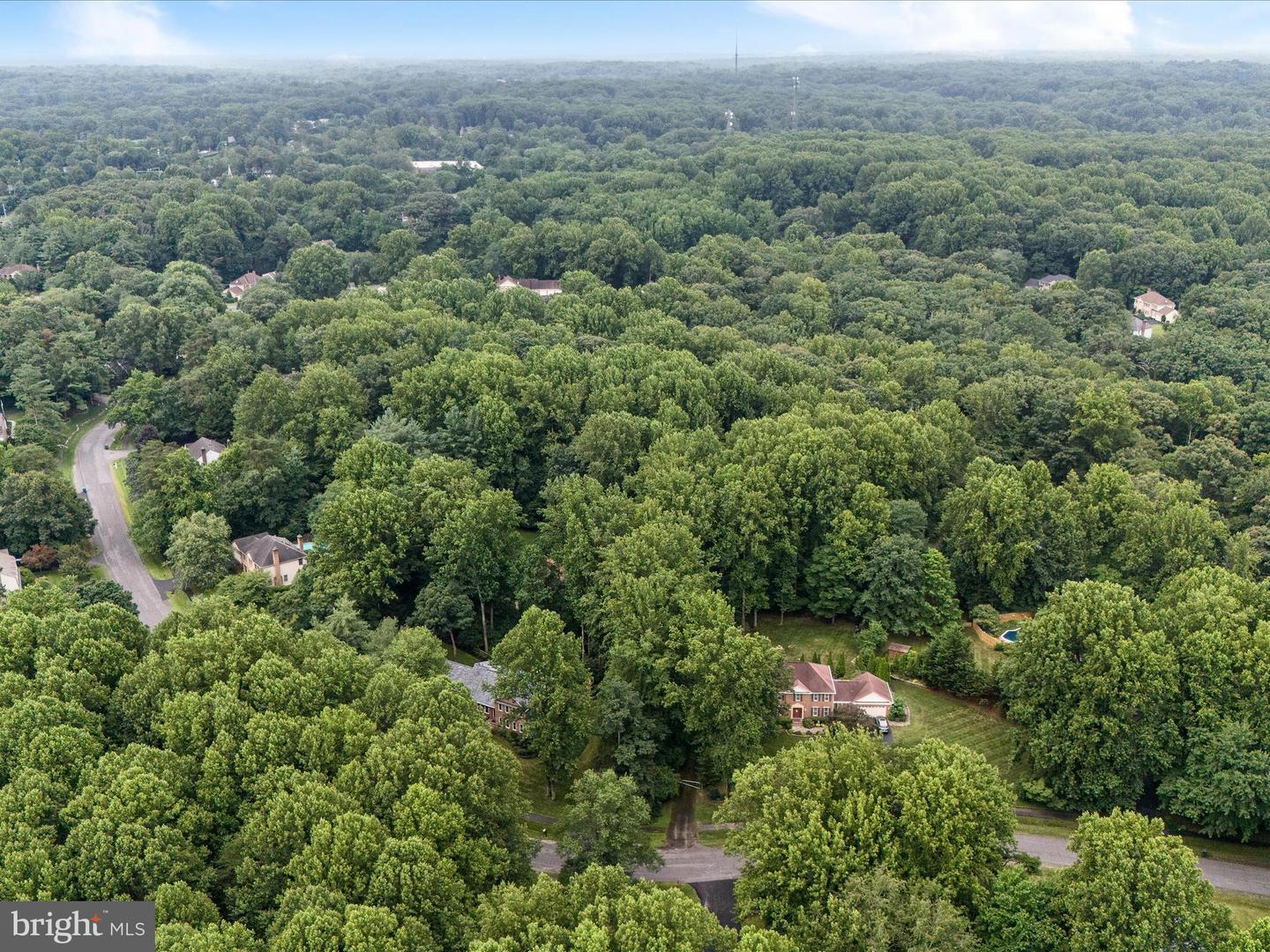 11132 FLORA LEE DR, FAIRFAX STATION, Virginia 22039, 5 Bedrooms Bedrooms, ,4 BathroomsBathrooms,Residential,For sale,11132 FLORA LEE DR,VAFX2251842 MLS # VAFX2251842
