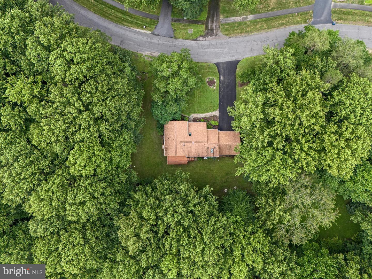 11132 FLORA LEE DR, FAIRFAX STATION, Virginia 22039, 5 Bedrooms Bedrooms, ,4 BathroomsBathrooms,Residential,For sale,11132 FLORA LEE DR,VAFX2251842 MLS # VAFX2251842