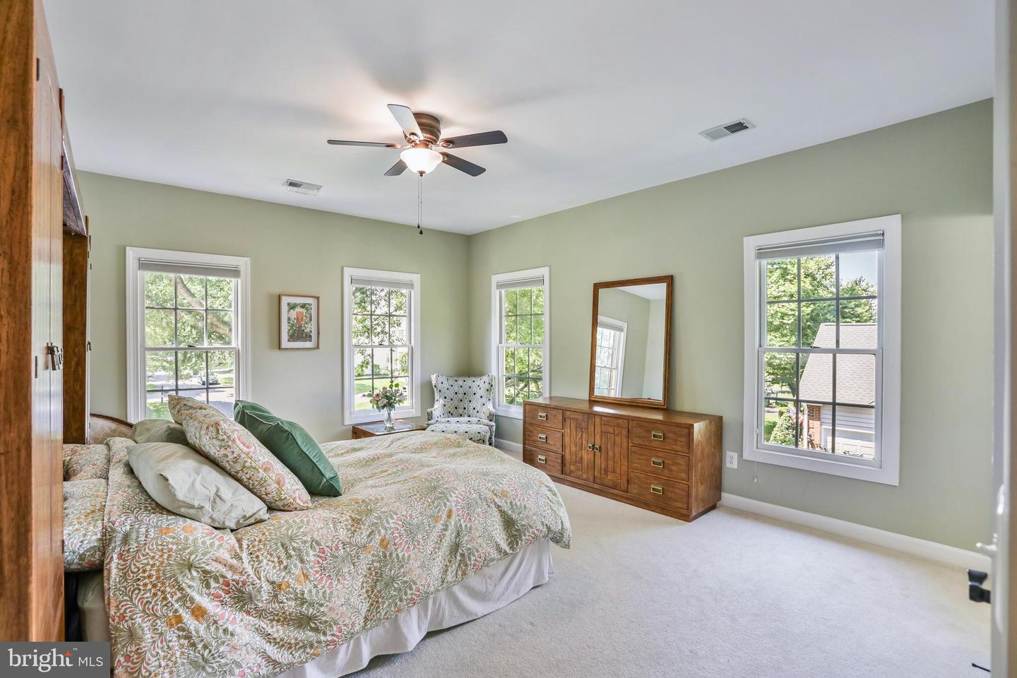18301 MID OCEAN PL, LEESBURG, Virginia 20176, 5 Bedrooms Bedrooms, ,4 BathroomsBathrooms,Residential,For sale,18301 MID OCEAN PL,VALO2100684 MLS # VALO2100684