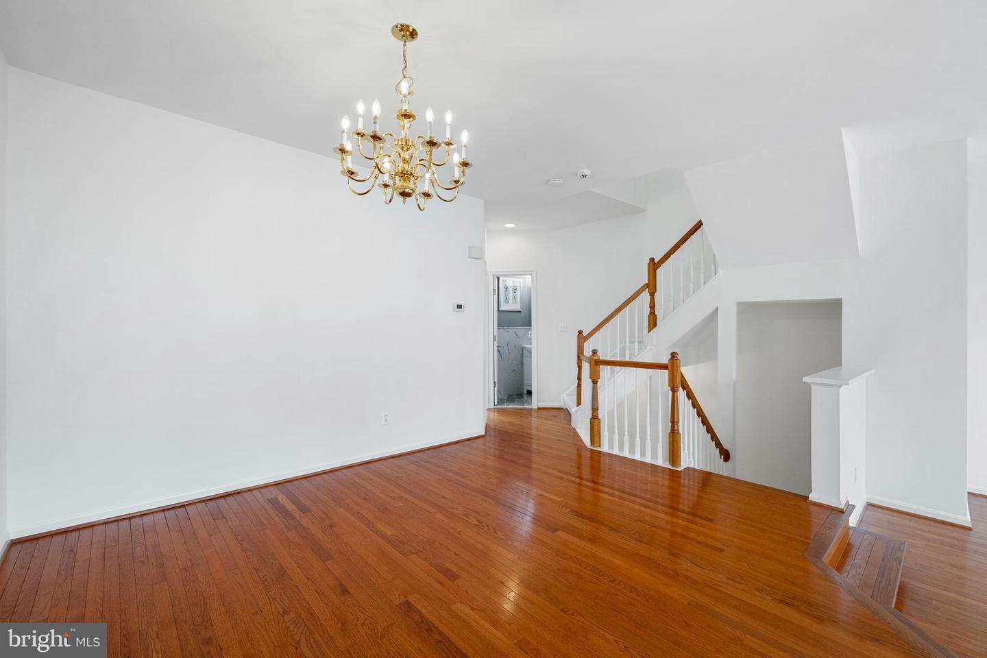 20552 BANBURY SQ, STERLING, Virginia 20165, 3 Bedrooms Bedrooms, ,2 BathroomsBathrooms,Residential,For sale,20552 BANBURY SQ,VALO2100758 MLS # VALO2100758