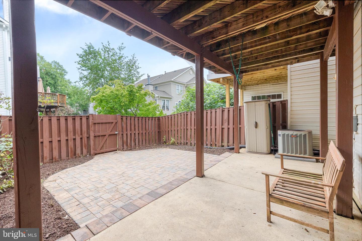 20552 BANBURY SQ, STERLING, Virginia 20165, 3 Bedrooms Bedrooms, ,2 BathroomsBathrooms,Residential,For sale,20552 BANBURY SQ,VALO2100758 MLS # VALO2100758