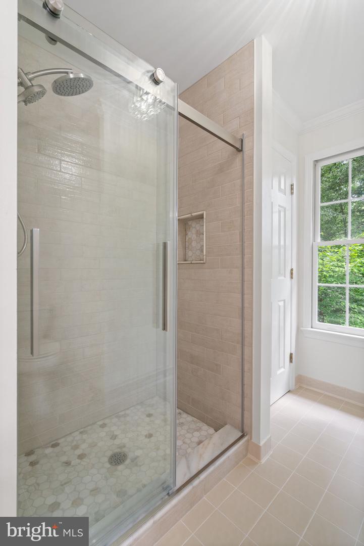 6860 LODGEPOLE CT, MANASSAS, Virginia 20111, 5 Bedrooms Bedrooms, ,5 BathroomsBathrooms,Residential,For sale,6860 LODGEPOLE CT,VAPW2098196 MLS # VAPW2098196