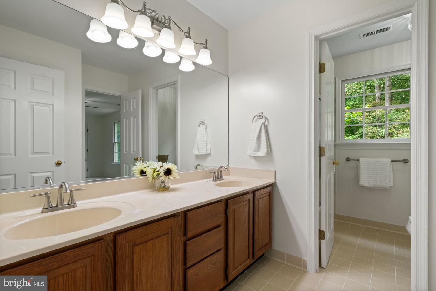 6860 LODGEPOLE CT, MANASSAS, Virginia 20111, 5 Bedrooms Bedrooms, ,5 BathroomsBathrooms,Residential,For sale,6860 LODGEPOLE CT,VAPW2098196 MLS # VAPW2098196