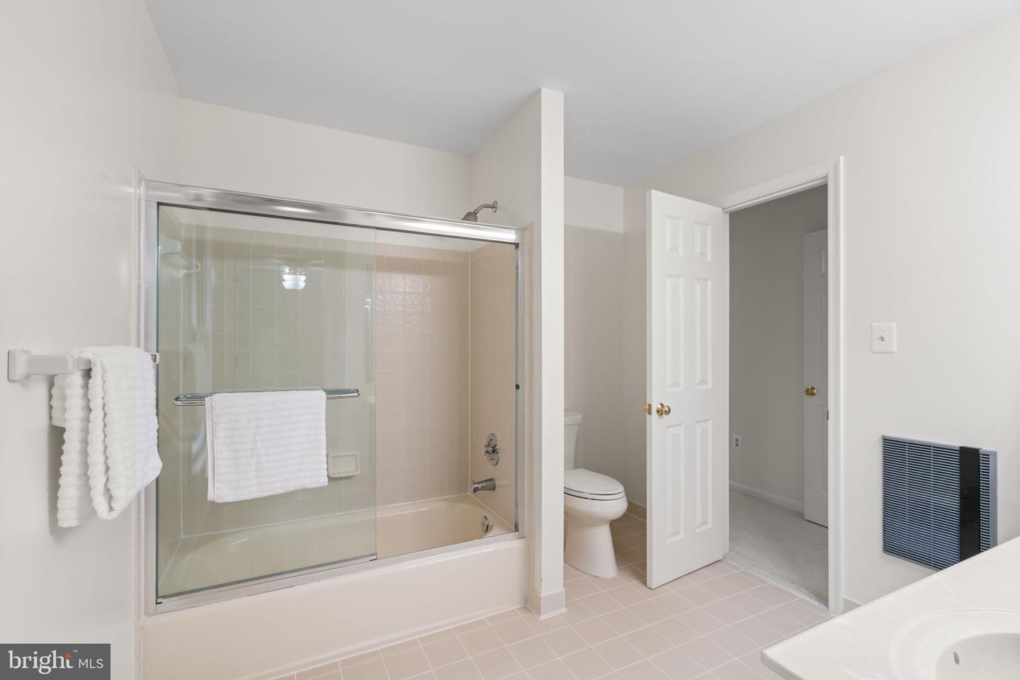 6860 LODGEPOLE CT, MANASSAS, Virginia 20111, 5 Bedrooms Bedrooms, ,5 BathroomsBathrooms,Residential,For sale,6860 LODGEPOLE CT,VAPW2098196 MLS # VAPW2098196