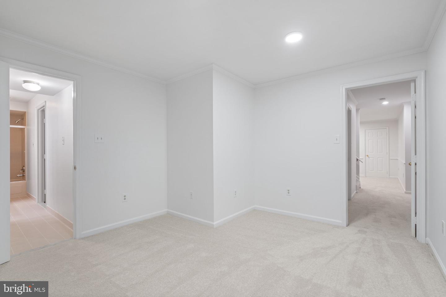 6860 LODGEPOLE CT, MANASSAS, Virginia 20111, 5 Bedrooms Bedrooms, ,5 BathroomsBathrooms,Residential,For sale,6860 LODGEPOLE CT,VAPW2098196 MLS # VAPW2098196