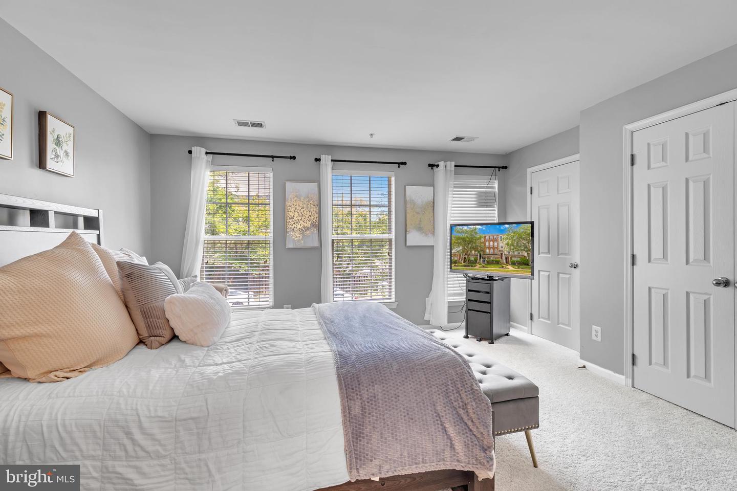 5067 ANCHORSTONE DR #5067, WOODBRIDGE, Virginia 22192, 2 Bedrooms Bedrooms, ,2 BathroomsBathrooms,Residential,For sale,5067 ANCHORSTONE DR #5067,VAPW2098232 MLS # VAPW2098232