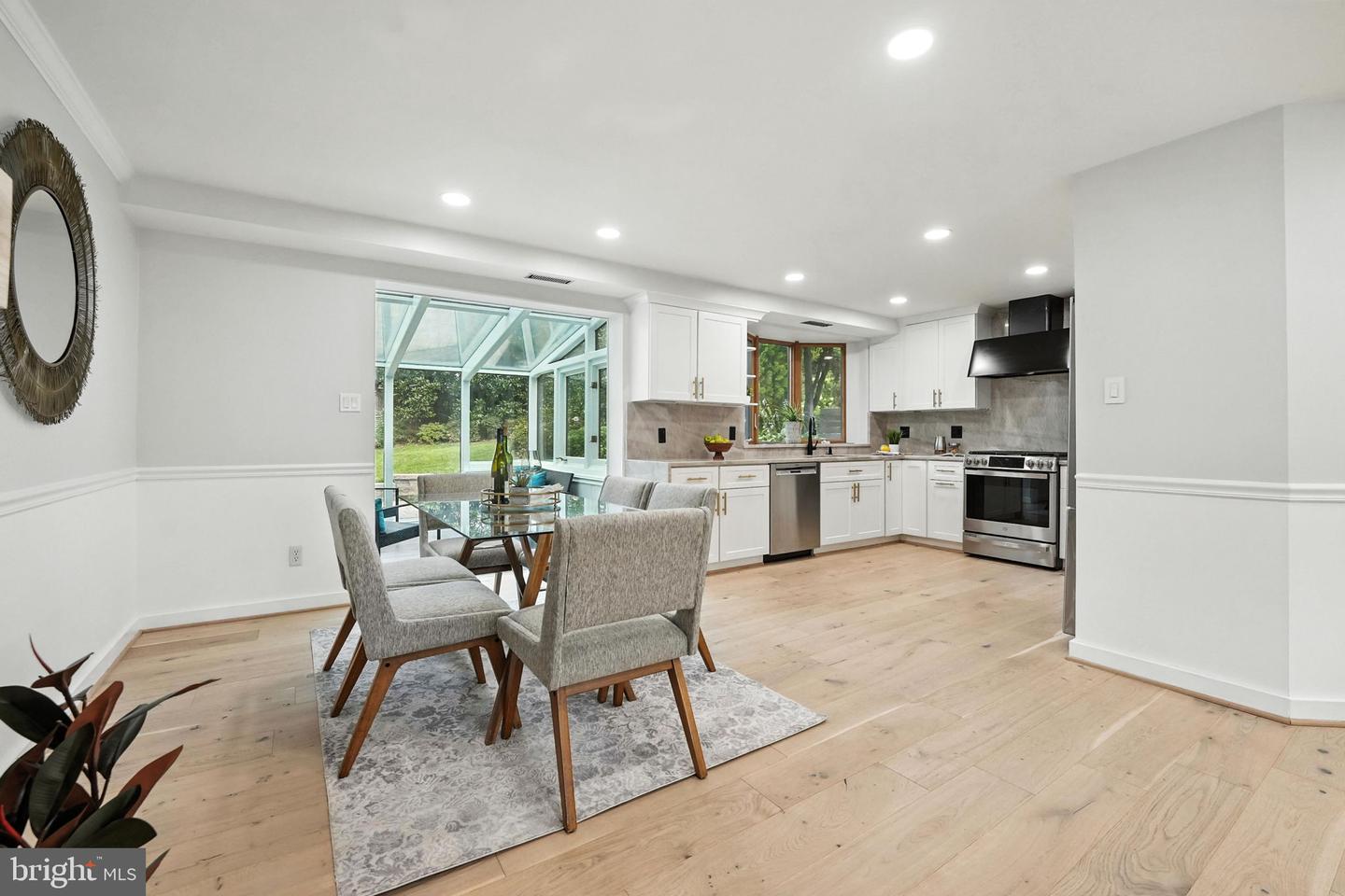 7000 SOUTHRIDGE DR, MCLEAN, Virginia 22101, 4 Bedrooms Bedrooms, ,3 BathroomsBathrooms,Residential,For sale,7000 SOUTHRIDGE DR,VAFX2252688 MLS # VAFX2252688