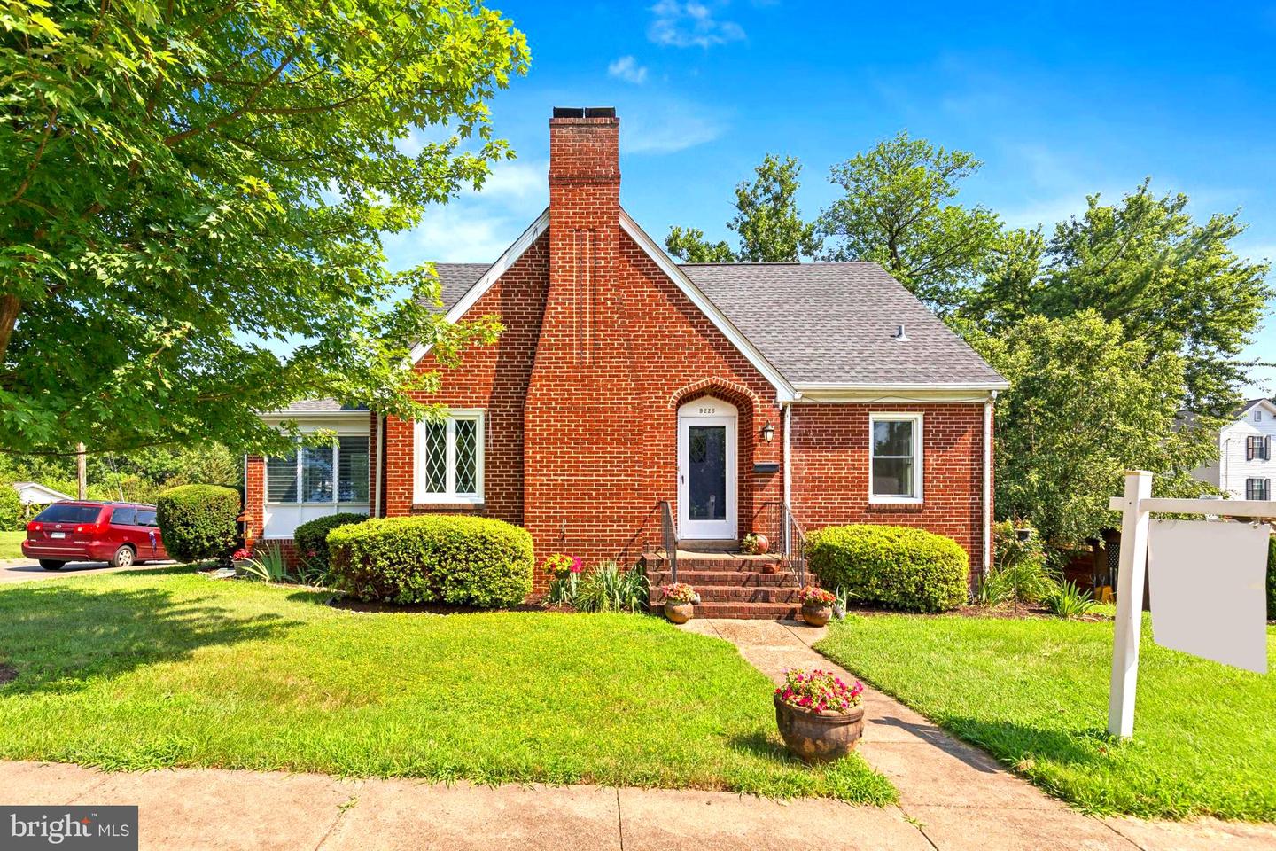 9226 PORTNER AVE, MANASSAS, Virginia 20110, 4 Bedrooms Bedrooms, ,2 BathroomsBathrooms,Residential,For sale,9226 PORTNER AVE,VAMN2008604 MLS # VAMN2008604