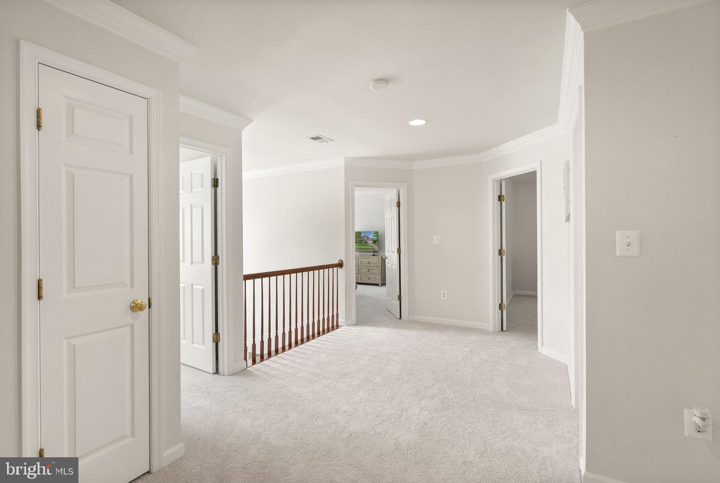 8402 SPARKLING WATER CT, GAINESVILLE, Virginia 20155, 5 Bedrooms Bedrooms, ,3 BathroomsBathrooms,Residential,For sale,8402 SPARKLING WATER CT,VAPW2098372 MLS # VAPW2098372