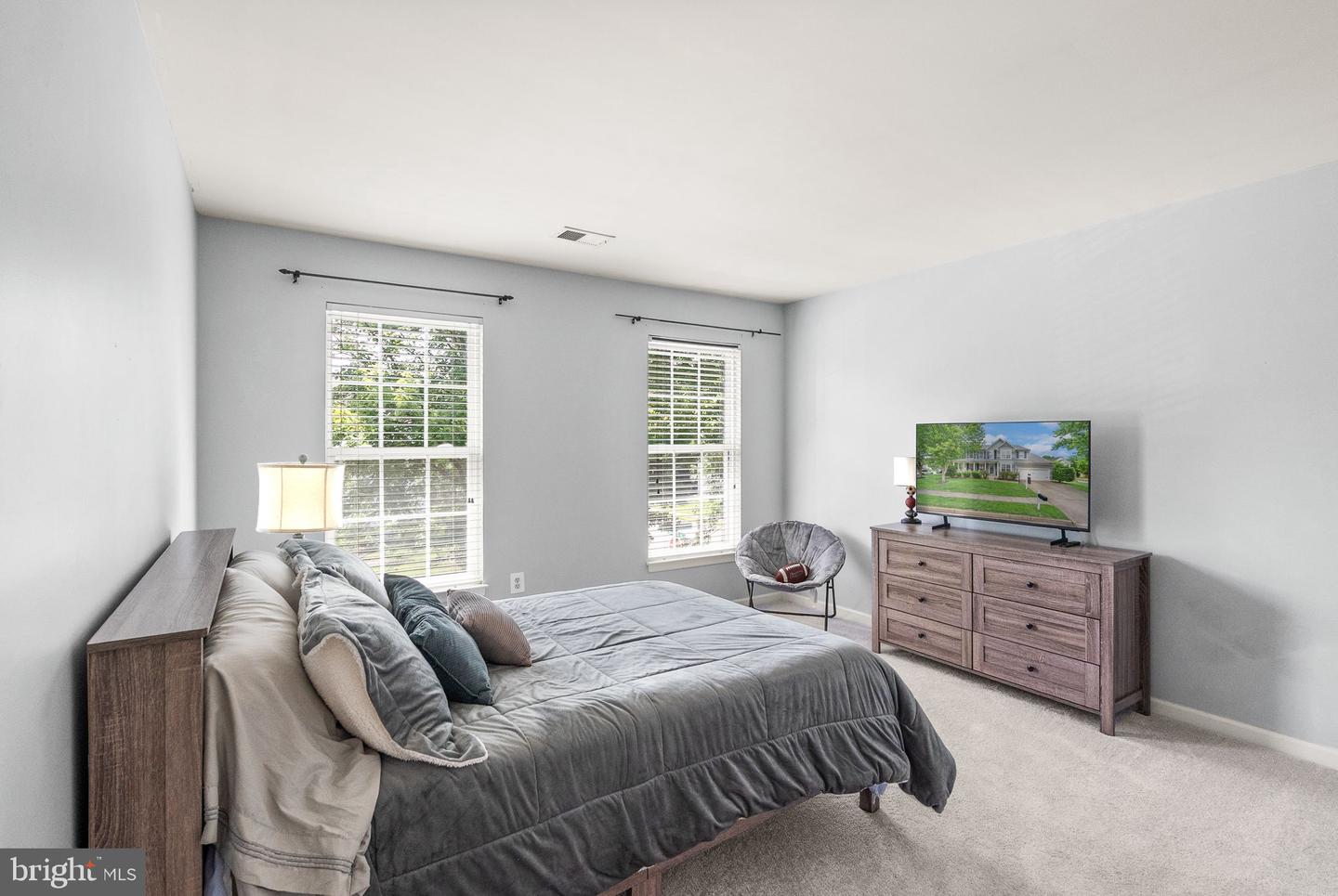8402 SPARKLING WATER CT, GAINESVILLE, Virginia 20155, 5 Bedrooms Bedrooms, ,3 BathroomsBathrooms,Residential,For sale,8402 SPARKLING WATER CT,VAPW2098372 MLS # VAPW2098372