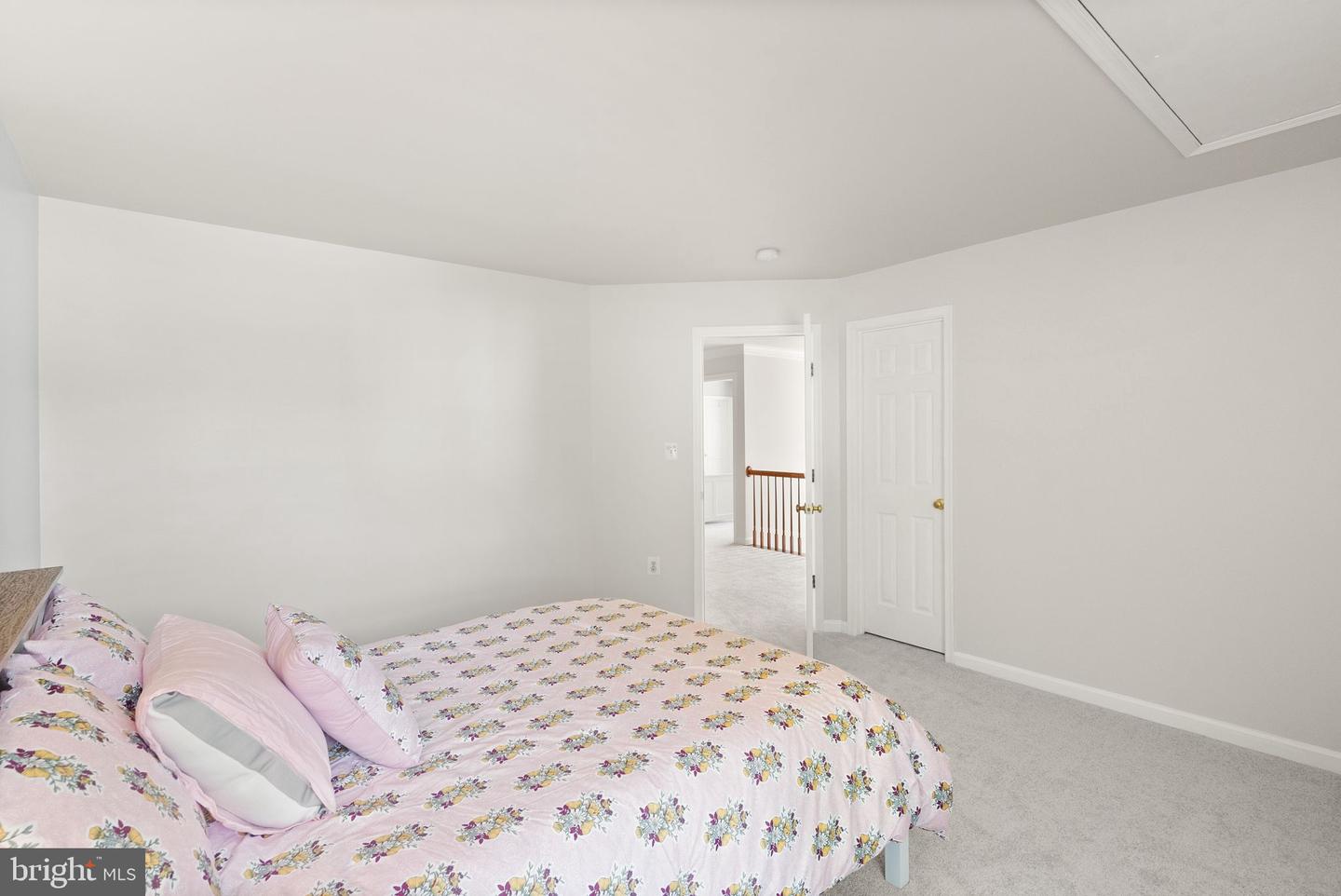 8402 SPARKLING WATER CT, GAINESVILLE, Virginia 20155, 5 Bedrooms Bedrooms, ,3 BathroomsBathrooms,Residential,For sale,8402 SPARKLING WATER CT,VAPW2098372 MLS # VAPW2098372