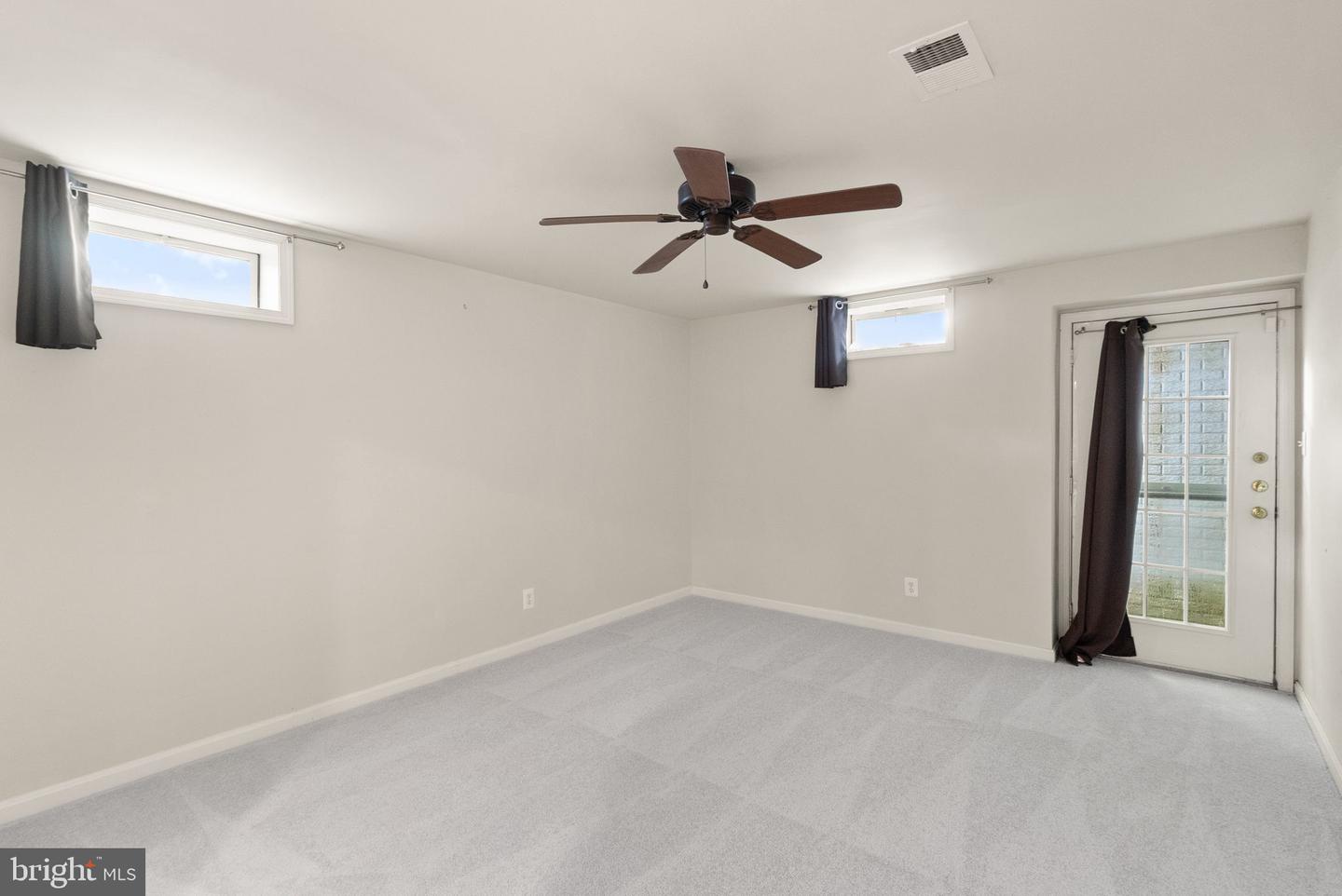 8402 SPARKLING WATER CT, GAINESVILLE, Virginia 20155, 5 Bedrooms Bedrooms, ,3 BathroomsBathrooms,Residential,For sale,8402 SPARKLING WATER CT,VAPW2098372 MLS # VAPW2098372