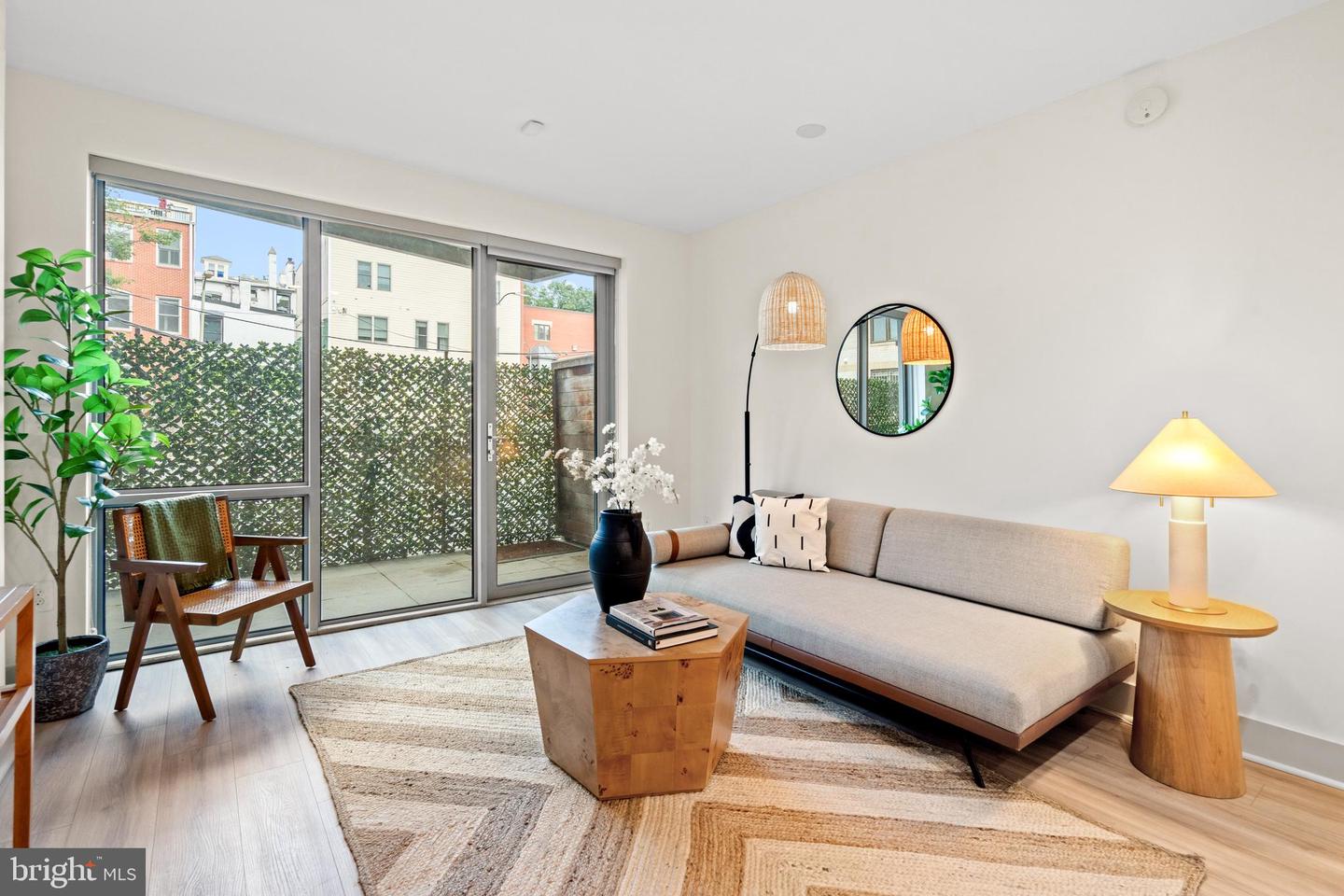 1311 13TH ST NW #105, WASHINGTON, District Of Columbia 20005, 2 Bedrooms Bedrooms, ,2 BathroomsBathrooms,Residential,For sale,1311 13TH ST NW #105,DCDC2208432 MLS # DCDC2208432