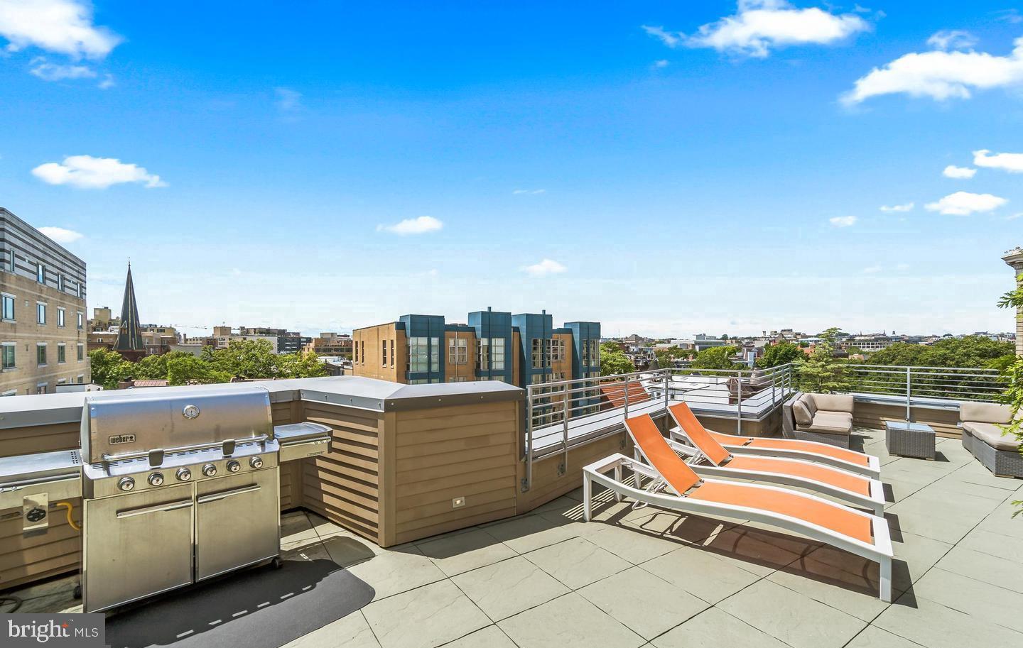1311 13TH ST NW #105, WASHINGTON, District Of Columbia 20005, 2 Bedrooms Bedrooms, ,2 BathroomsBathrooms,Residential,For sale,1311 13TH ST NW #105,DCDC2208432 MLS # DCDC2208432