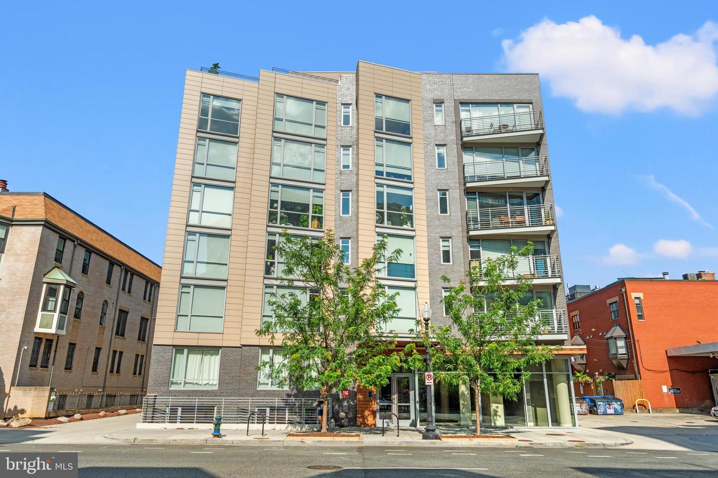 1311 13TH ST NW #105, WASHINGTON, District Of Columbia 20005, 2 Bedrooms Bedrooms, ,2 BathroomsBathrooms,Residential,For sale,1311 13TH ST NW #105,DCDC2208432 MLS # DCDC2208432