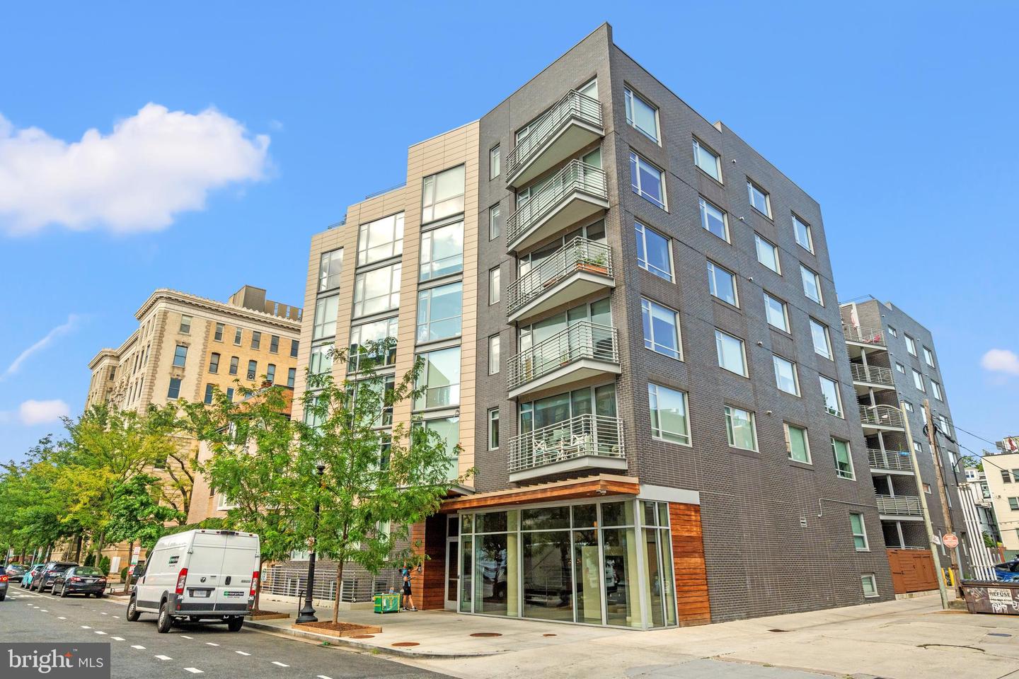 1311 13TH ST NW #105, WASHINGTON, District Of Columbia 20005, 2 Bedrooms Bedrooms, ,2 BathroomsBathrooms,Residential,For sale,1311 13TH ST NW #105,DCDC2208432 MLS # DCDC2208432