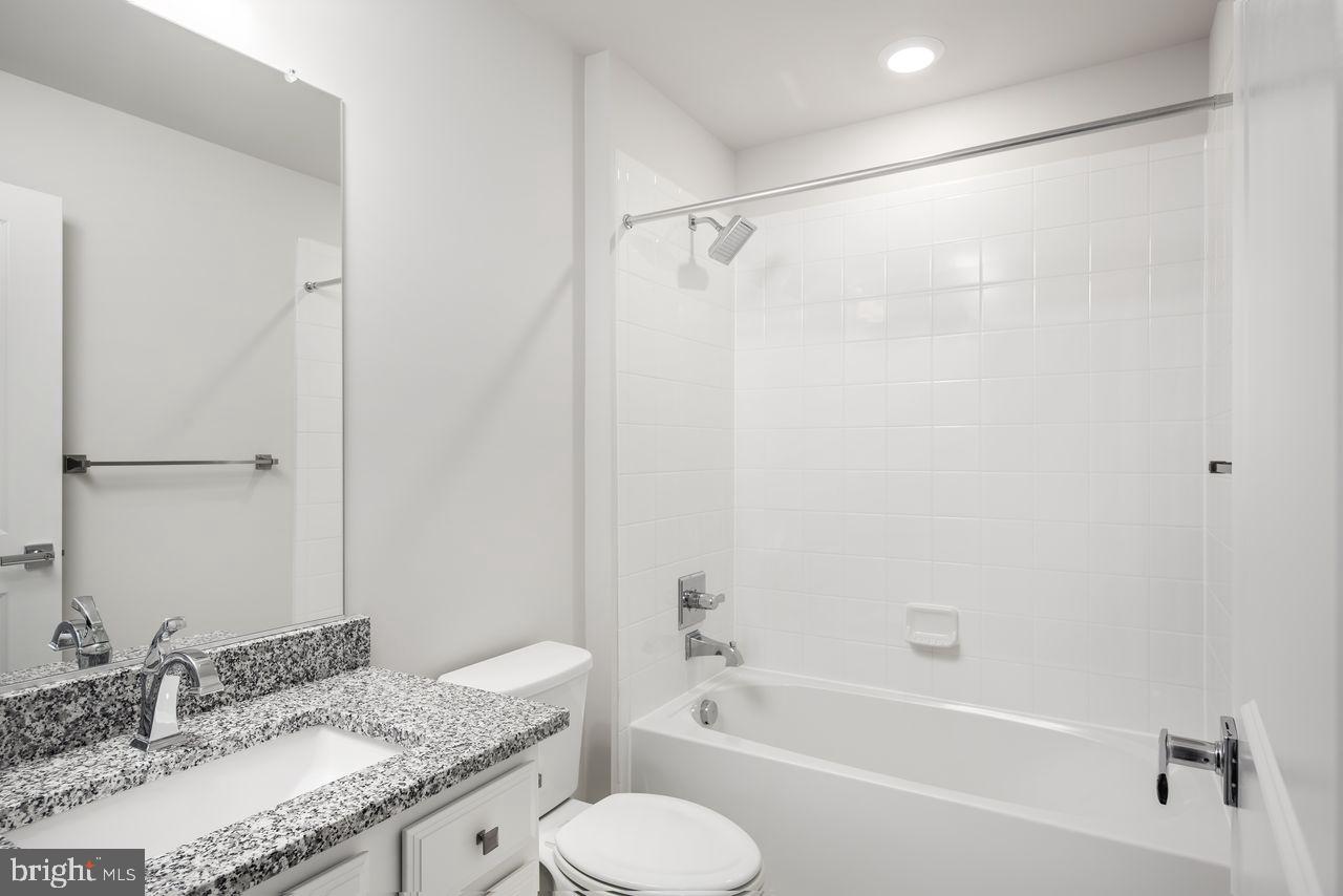 1602 ROCKY SHALE TER SE, LEESBURG, Virginia 20175, 3 Bedrooms Bedrooms, ,3 BathroomsBathrooms,Residential,For sale,1602 ROCKY SHALE TER SE,VALO2100962 MLS # VALO2100962