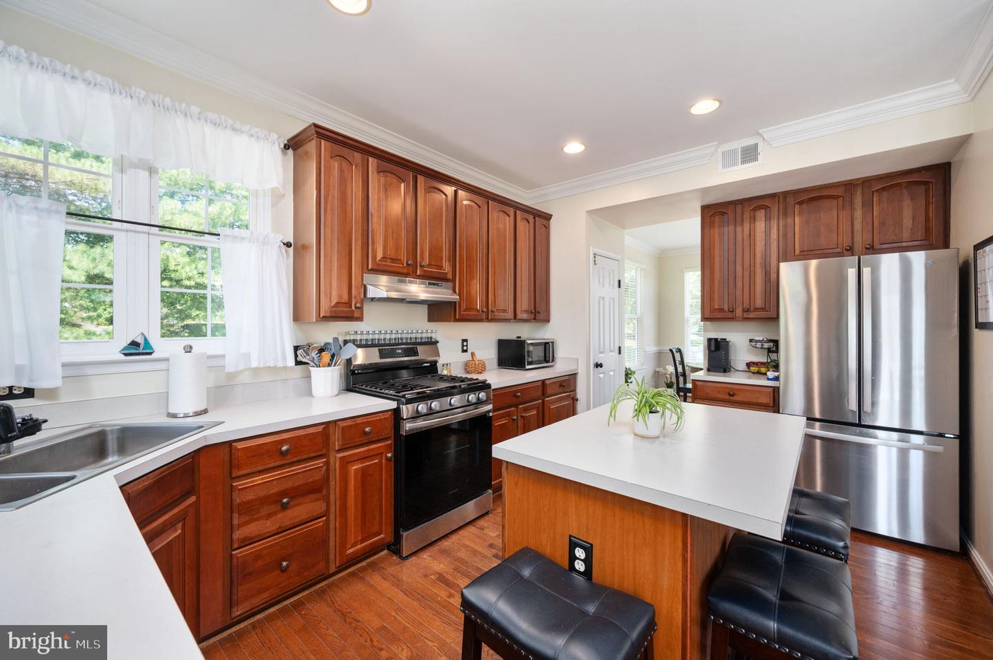 9860 AIREDALE CT, BRISTOW, Virginia 20136, 5 Bedrooms Bedrooms, ,3 BathroomsBathrooms,Residential,For sale,9860 AIREDALE CT,VAPW2098402 MLS # VAPW2098402
