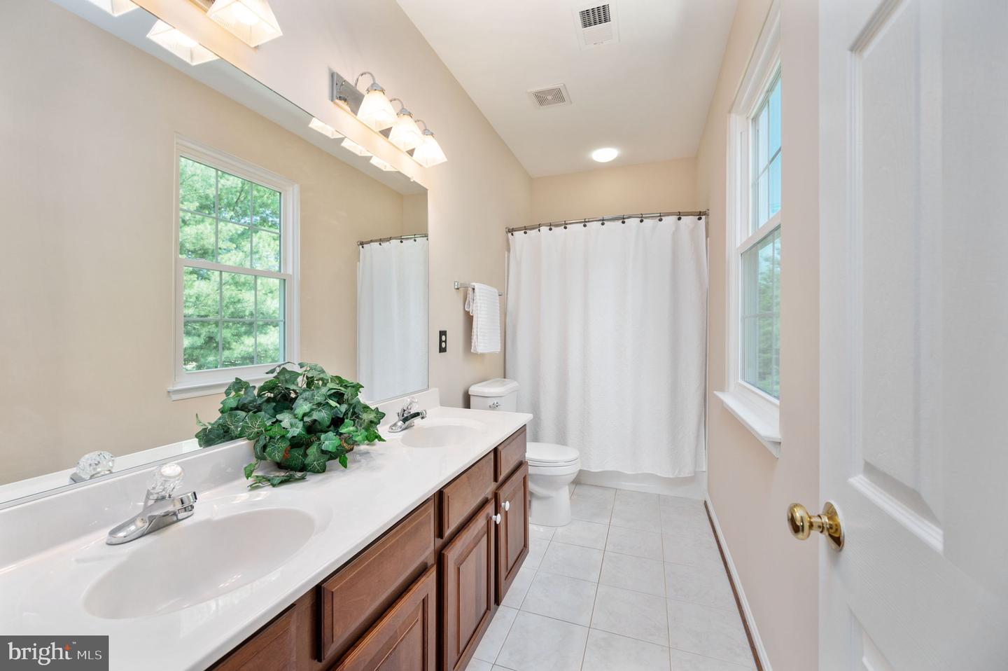 9860 AIREDALE CT, BRISTOW, Virginia 20136, 5 Bedrooms Bedrooms, ,3 BathroomsBathrooms,Residential,For sale,9860 AIREDALE CT,VAPW2098402 MLS # VAPW2098402