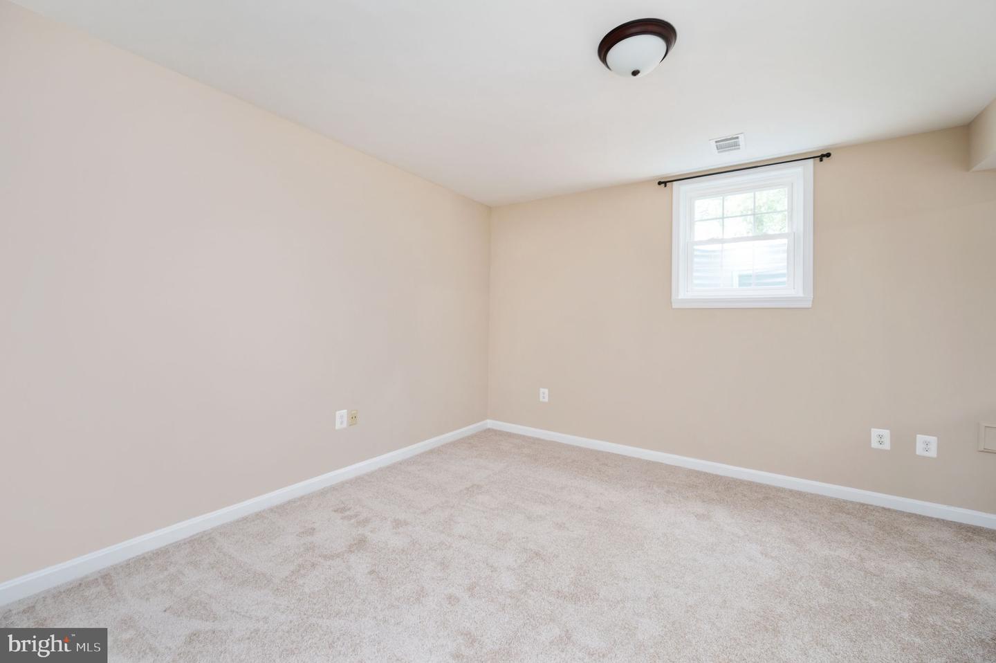 9860 AIREDALE CT, BRISTOW, Virginia 20136, 5 Bedrooms Bedrooms, ,3 BathroomsBathrooms,Residential,For sale,9860 AIREDALE CT,VAPW2098402 MLS # VAPW2098402