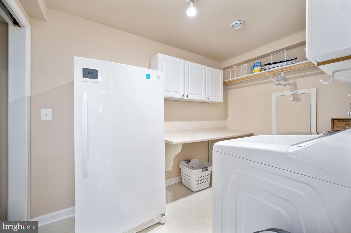 9860 AIREDALE CT, BRISTOW, Virginia 20136, 5 Bedrooms Bedrooms, ,3 BathroomsBathrooms,Residential,For sale,9860 AIREDALE CT,VAPW2098402 MLS # VAPW2098402