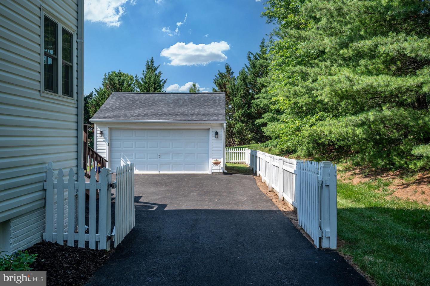 9860 AIREDALE CT, BRISTOW, Virginia 20136, 5 Bedrooms Bedrooms, ,3 BathroomsBathrooms,Residential,For sale,9860 AIREDALE CT,VAPW2098402 MLS # VAPW2098402
