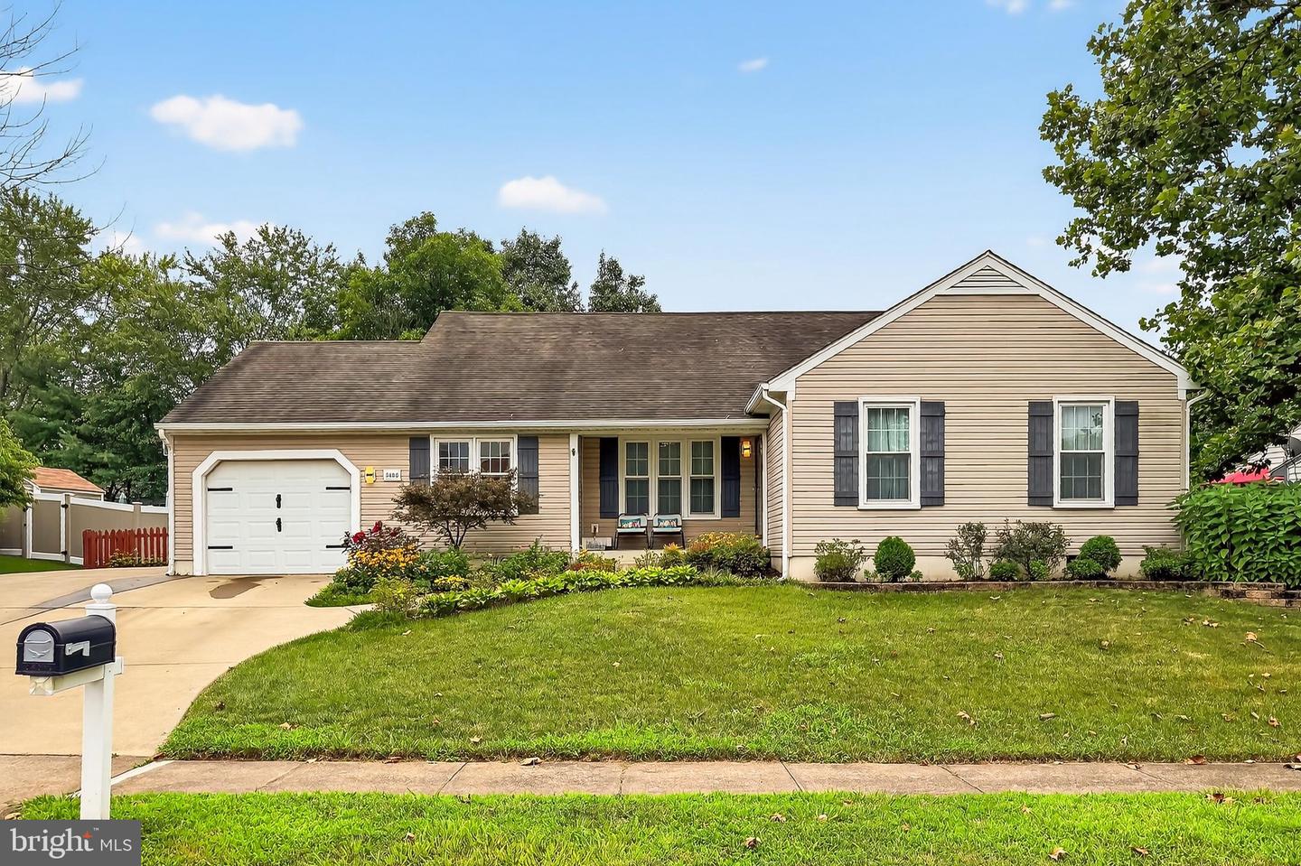 5405 CLUBSIDE LN, CENTREVILLE, Virginia 20120, 4 Bedrooms Bedrooms, ,3 BathroomsBathrooms,Residential,For sale,5405 CLUBSIDE LN,VAFX2253102 MLS # VAFX2253102