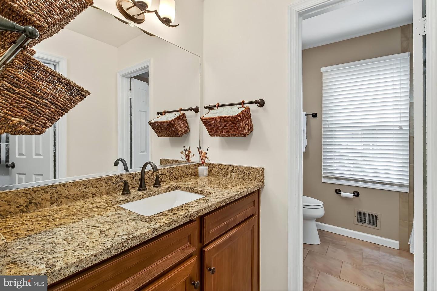 5405 CLUBSIDE LN, CENTREVILLE, Virginia 20120, 4 Bedrooms Bedrooms, ,3 BathroomsBathrooms,Residential,For sale,5405 CLUBSIDE LN,VAFX2253102 MLS # VAFX2253102