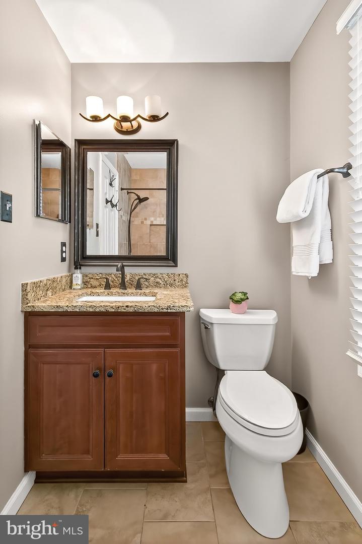 5405 CLUBSIDE LN, CENTREVILLE, Virginia 20120, 4 Bedrooms Bedrooms, ,3 BathroomsBathrooms,Residential,For sale,5405 CLUBSIDE LN,VAFX2253102 MLS # VAFX2253102