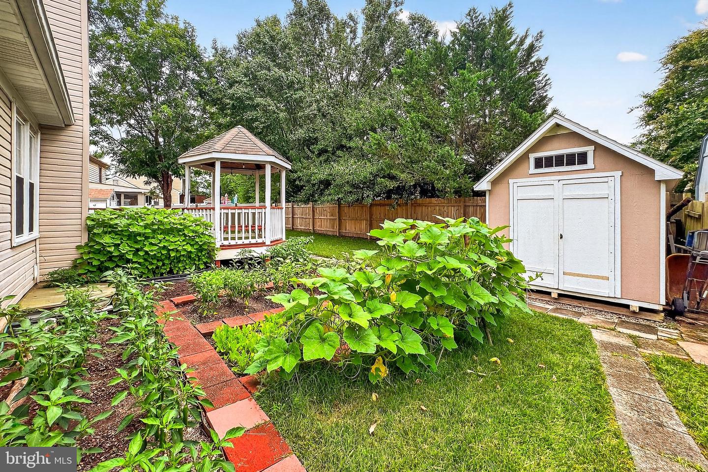 5405 CLUBSIDE LN, CENTREVILLE, Virginia 20120, 4 Bedrooms Bedrooms, ,3 BathroomsBathrooms,Residential,For sale,5405 CLUBSIDE LN,VAFX2253102 MLS # VAFX2253102